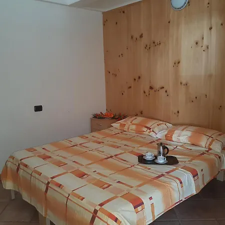 Res. Marilleva 1400 Apt.solandra Apartment Mezzana (Trentino Alto Adige)